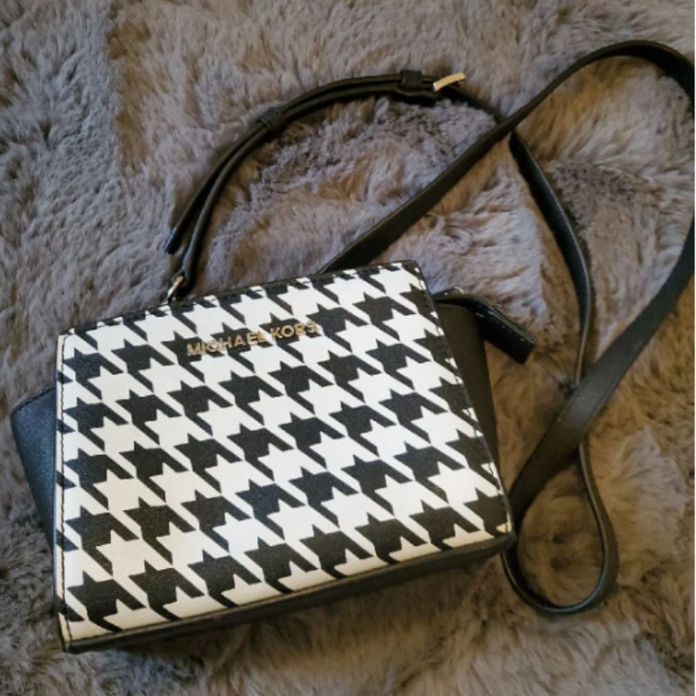 Michael Kors crossbody bag